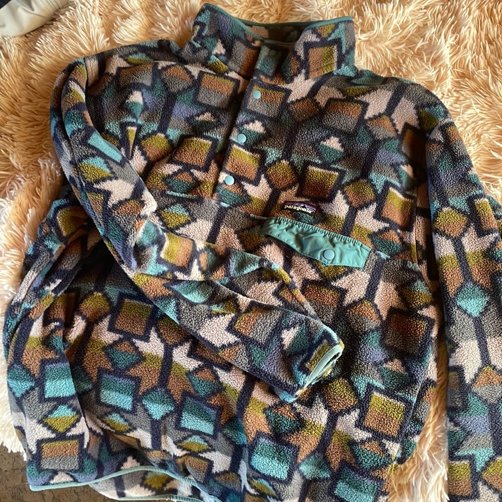 Patagonia quarter button fuzzy sweater